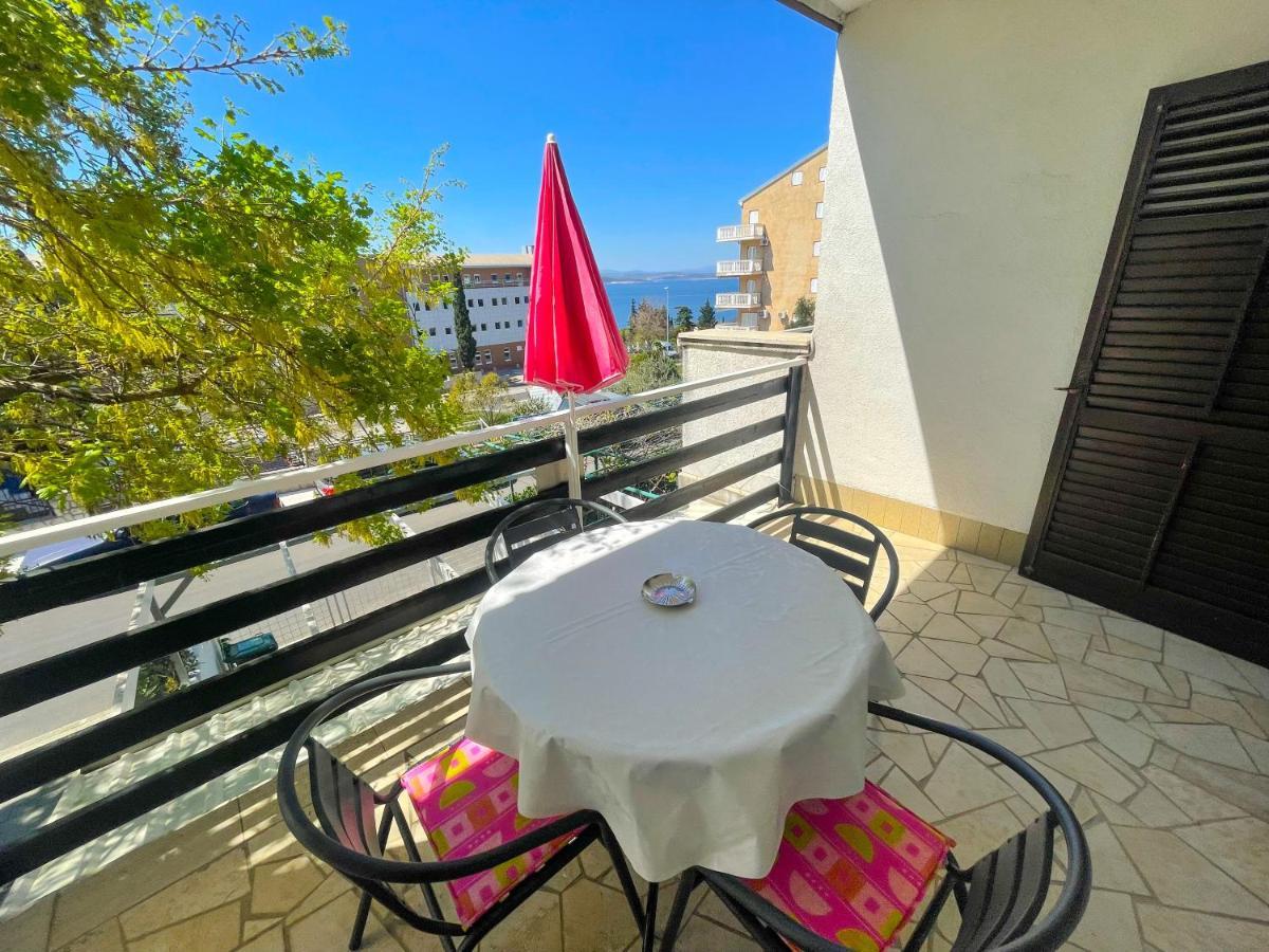 Apartmani Milan Crikvenica Exterior foto