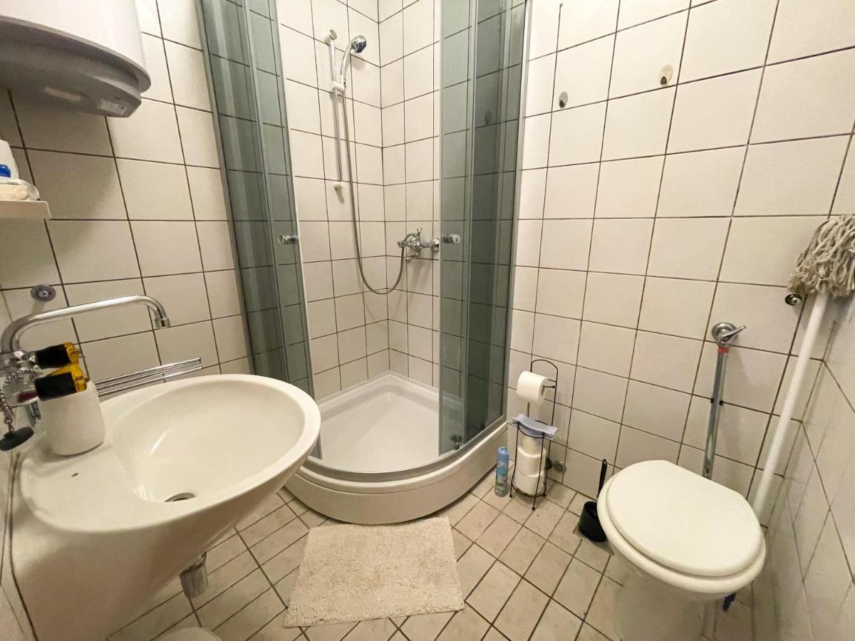 Apartmani Milan Crikvenica Exterior foto