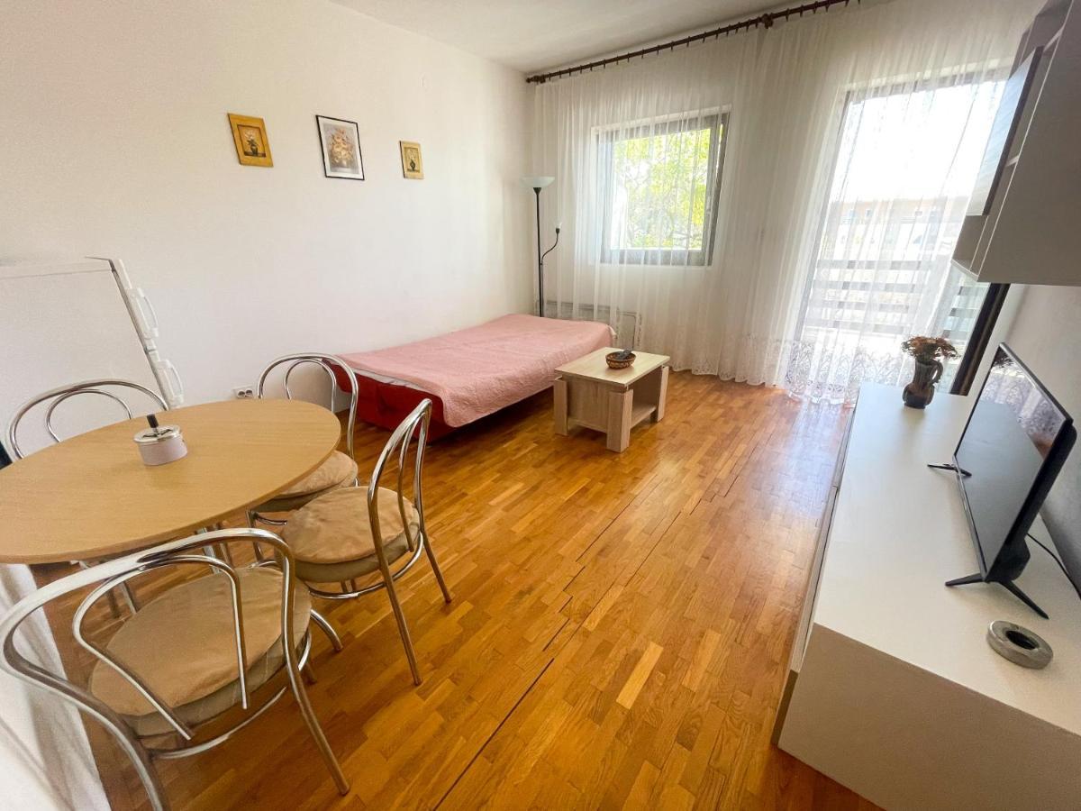 Apartmani Milan Crikvenica Exterior foto
