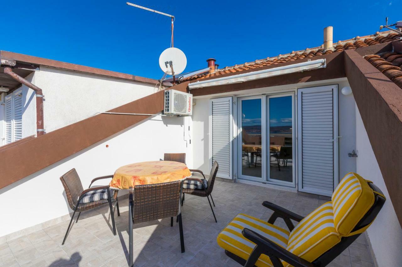 Apartmani Milan Crikvenica Exterior foto