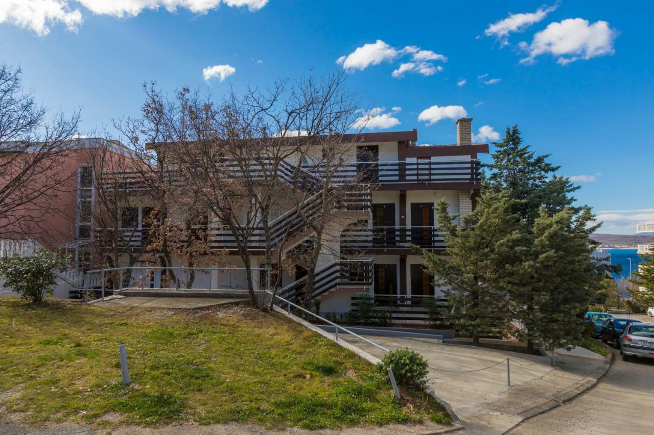 Apartmani Milan Crikvenica Exterior foto